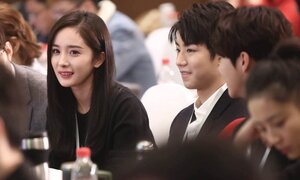 3 cặp sao được chú ý nhất showbiz Trung Quốc tránh nhau ở sự kiện lớn