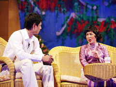 NSND Hồng Vân đóng cửa sân khấu kịch sau 2 năm thua lỗ