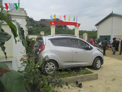 Lùi xe làm chết học sinh ở sân trường: Người cầm lái là cô giáo