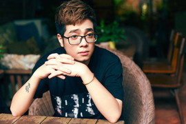 Bùi Anh Tuấn: 'Sau 27 năm tôi mới nói chuyện vui vẻ được với bố mẹ'