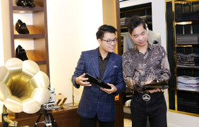 Ngọc Sơn giúp con nuôi - tiến sĩ triết học hát bolero Duy Cường chuẩn bị liveshow