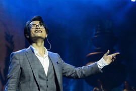 Sau liveshow ở Hội An, Hà Anh Tuấn mang 'Truyện ngắn' tới Hà Nội và Sài Gòn