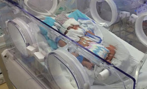 Bệnh viện cấp quận nuôi dưỡng và chăm sóc thành công bé sinh non nặng 1.500 gram