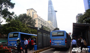 Trải nghiệm trạm xe buýt 8,5 tỷ đồng ở Sài Gòn