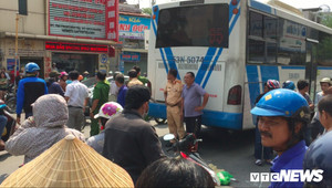 Va chạm với xe buýt, một người đàn ông chết tại chỗ