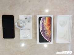 Cận cảnh chiếc iPhone XS Max đầu tiên về Việt Nam, giá 79 triệu đồng