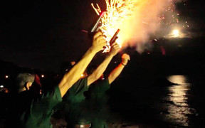 Bão Usagi giật cấp 12 áp sát đất liền, bộ đội biên phòng Bà Rịa - Vũng Tàu bắn pháo báo hiệu