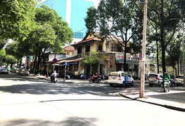 Lùm xùm việc đền bù 'đất vàng' giá bèo ở trung tâm TP.HCM