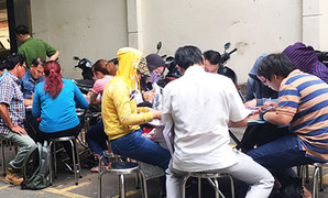 Khách hàng kéo đến trụ sở công an tố bị Alibaba lừa đảo