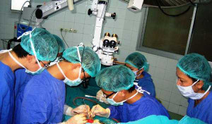 Bị chứng rối loạn cảm xúc, nam thanh niên tự cắt ‘của qúy’ làm 3 phần