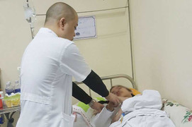 4 giờ phẫu thuật quốc tế cứu sống bệnh nhân động kinh