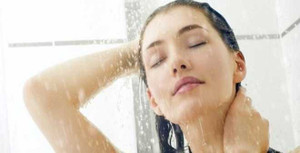 Thói quen tắm đêm suýt giết chết cô gái ở TP.HCM