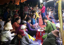 Công an nổ súng phá sới bạc khủng trong rừng ở Gia Lai, bắt giữ 130 con bạc