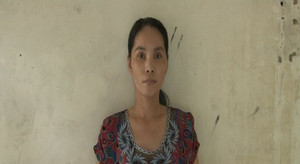 Bắt giam con dâu trộm vàng của mẹ chồng sau 15 năm lẩn trốn