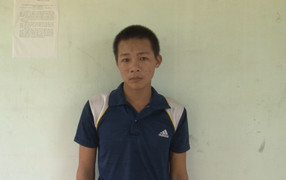 Giả làm chú rể để cướp tiệm vàng