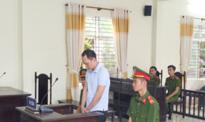 Đá chết trung tá công an tại quán karaoke, bị tuyên phạt 10 năm tù