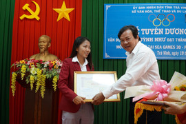 Trà Vinh tuyên dương nữ tuyển thủ Huỳnh Như