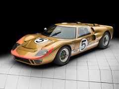Siêu xe đua Ford GT40 đấu giá kỷ lục 12 triệu USD