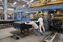 Vì sao Hiệp hội Tấm lợp lên tiếng phản đối ‘khai tử’ sản xuất tấm lợp amiăng?