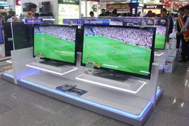 Người dùng tiếc hùi hụi khi mua tivi xịn sau một năm đã mất giá 20 triệu đồng