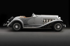 Xe Duesenberg của diễn viên Gary Cooper bán giá 22 triệu USD