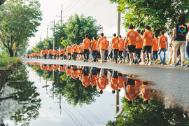 Chinh phục 13 vòng Trái Đất trong 31 ngày, gây quỹ xây dựng sân chơi cho trẻ em