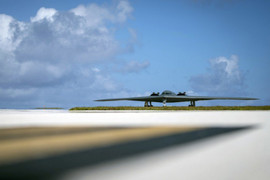 Tổng thống Trump quyết xây tường biên giới, các căn cứ của Mỹ ở Thái Bình Dương bị ảnh hưởng nặng nề