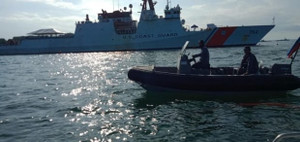 Tàu tuần duyên Mỹ tham gia tập trận gần quần đảo Trường Sa