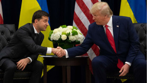 Ông Trump cam kết công bố bản ghi điện đàm đầu tiên với ông Zelensky vào tuần này