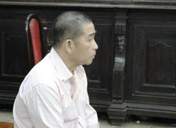 Bắt được vợ ngoại tình, đâm chết luôn tình địch