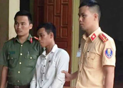 'Yêu râu xanh' vừa ra tù lại giở trò đồi bại với cụ bà