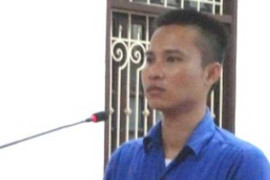 Bán cả bạn gái sang Trung Quốc lấy tiền tiêu xài