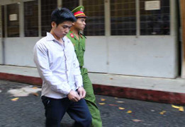 Đâm bạn nhậu vì không có 'mồi' uống rượu