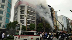 Chủ tịch Hà Nội yêu cầu cán bộ không hát karaoke buổi trưa