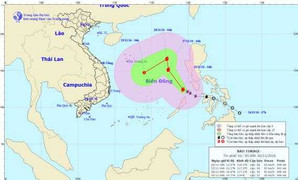 Bão Tokage diễn biến phức tạp, tiến sát Biển Đông