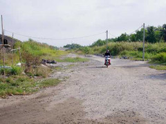 Chủ tịch xã làm đường vào nhà riêng bằng tiền nhà nước