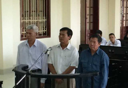 Qua mặt lãnh đạo, cán bộ thuế tham ô 2,3 tỷ đồng