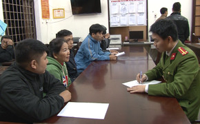 Phá sòng bạc 'khủng' núp bóng quán cà phê