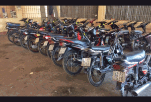 Tóm gọn 16 'quái xế' đua xe mừng năm mới