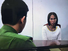 Nữ giúp việc quái chiêu trộm 4.000 USD, thay bằng tiền âm phủ