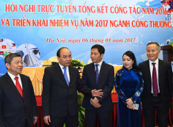 Thủ tướng Nguyễn Xuân Phúc: Ngành công thương bị vấp nhưng chưa ngã