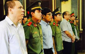 Xét xử đại án 9.000 tỷ đồng: Luật sư đề nghị hoãn phiên tòa để giám định tài liệu