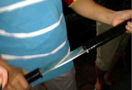 Kẻ cướp bắt nạn nhân chở ra bến xe về quê ăn Tết