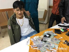 Bắt khẩn cấp kẻ buôn ma túy đang liên hệ mua súng K54