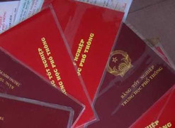 Trưởng ban tuyên giáo huyện ủy dùng bằng tốt nghiệp phổ thông giả