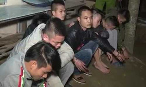 Ngăn chặn gần 50 kẻ côn đồ mang dao, súng đi đòi nợ thuê