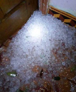 Mưa đá trút xuống trong đêm, dân không kịp trở tay