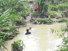 Đã tìm thấy thi thể bé trai sau 42 giờ bị mưa cuốn xuống cống