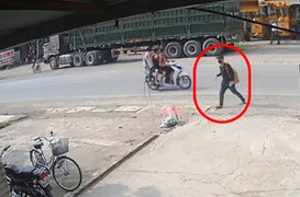 Truy tìm kẻ trộm đột nhập cửa hàng vàng ở Sơn La