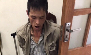 Quá trình mật phục, bắt giữ những kẻ ngang nhiên bán ma túy tại cổng bệnh viện ở Hà Nội